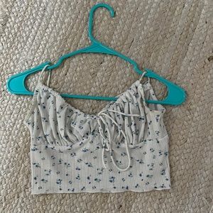 Princess Polly cropped floral tank!